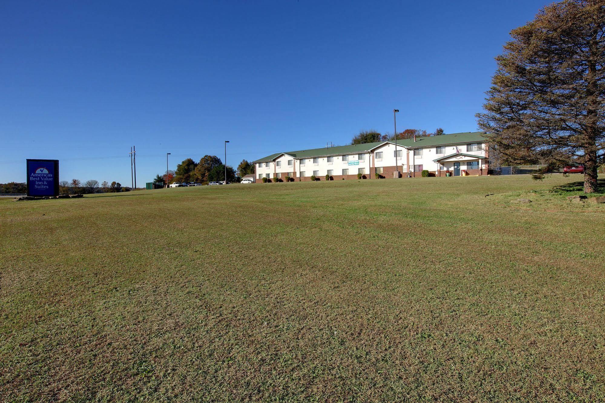 Americas Best Value Inn & Suites Cassville Roaring River Kültér fotó