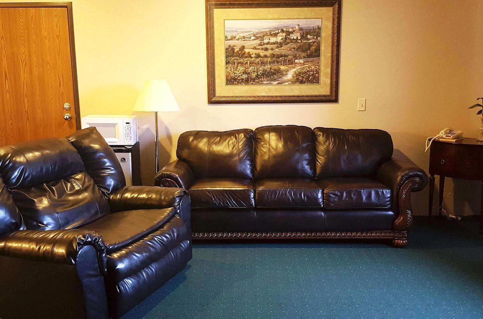 Americas Best Value Inn & Suites Cassville Roaring River Kültér fotó